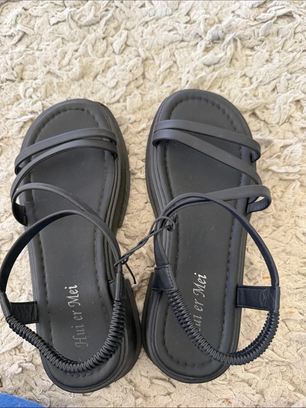Hui Er Mei Black Strappy Platform Sandals Size 39 / US 8–8.5